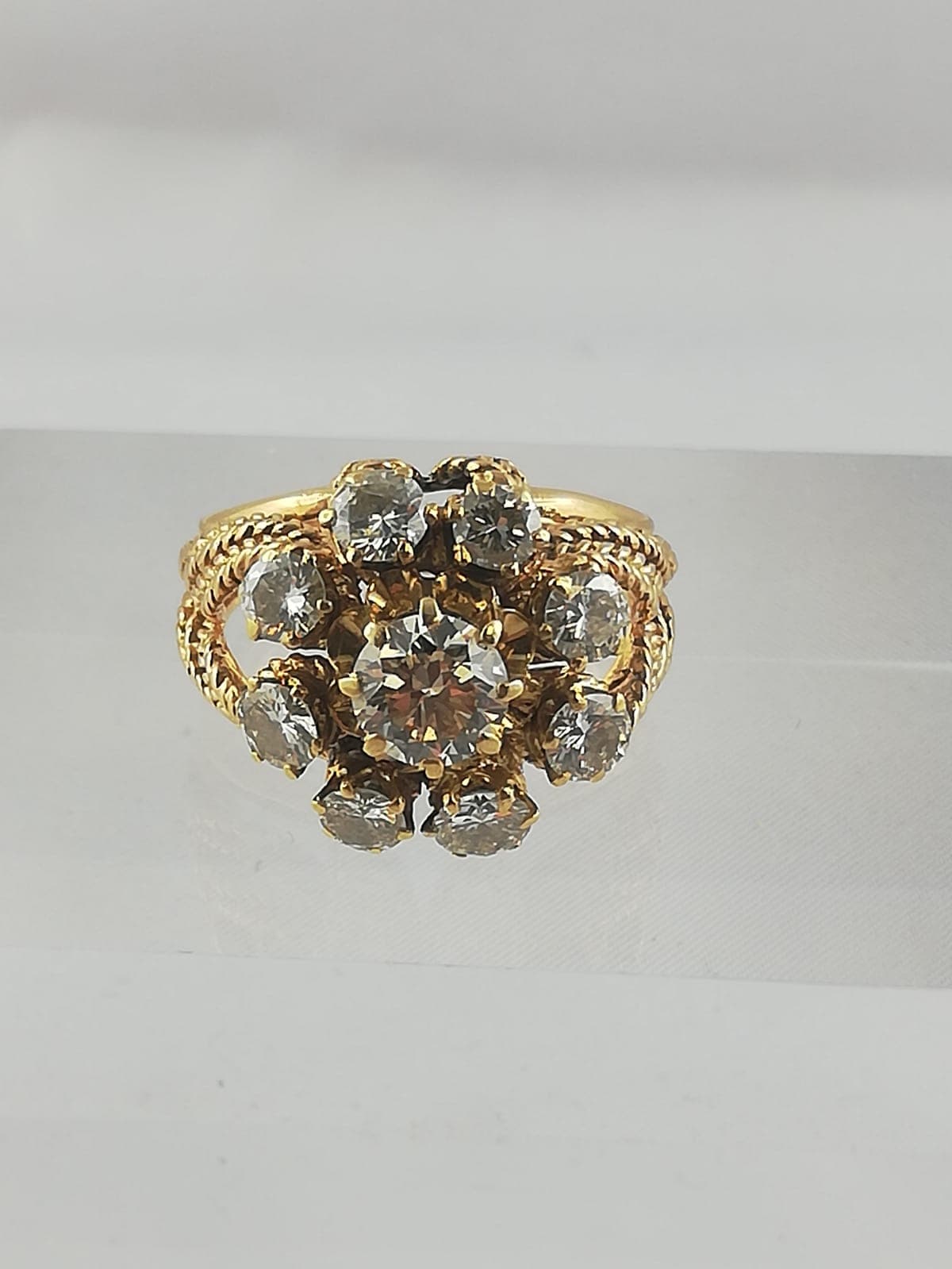 Bijou rachaté à Rennes
